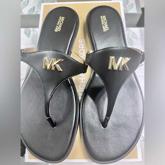 NWT MK Jillian Thong Sandals - Picture 1 of 4
